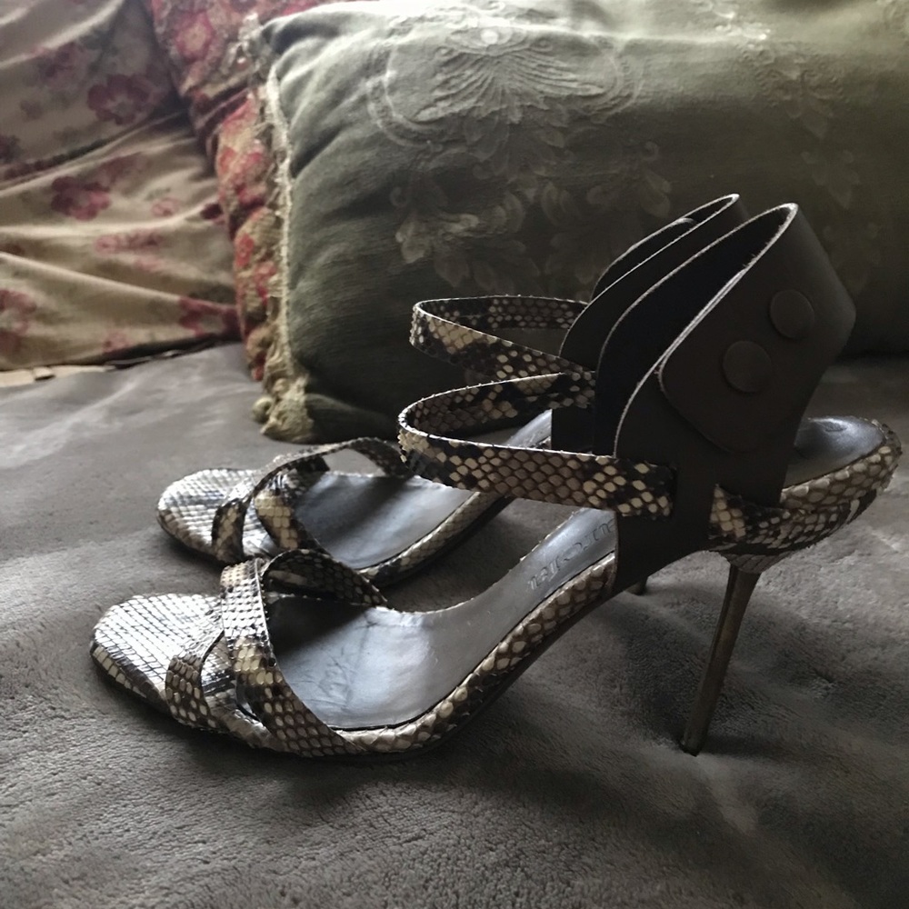 Pedro García  Python skin shoes